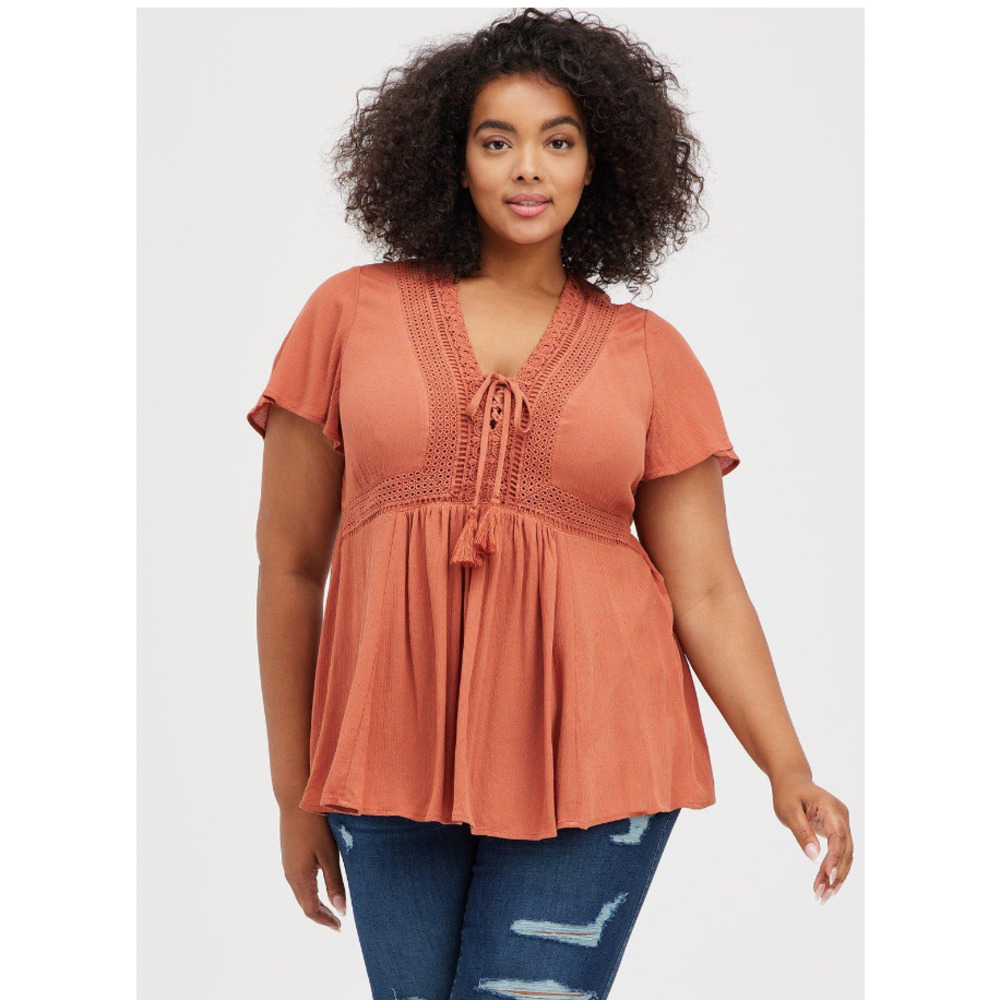 Torrid Babydoll Crinkle Gauze Crochet Inset Lace-Up Top in Orange sz 3X
